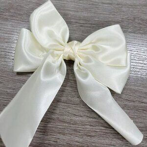 Creamy white chiffon bow with satin